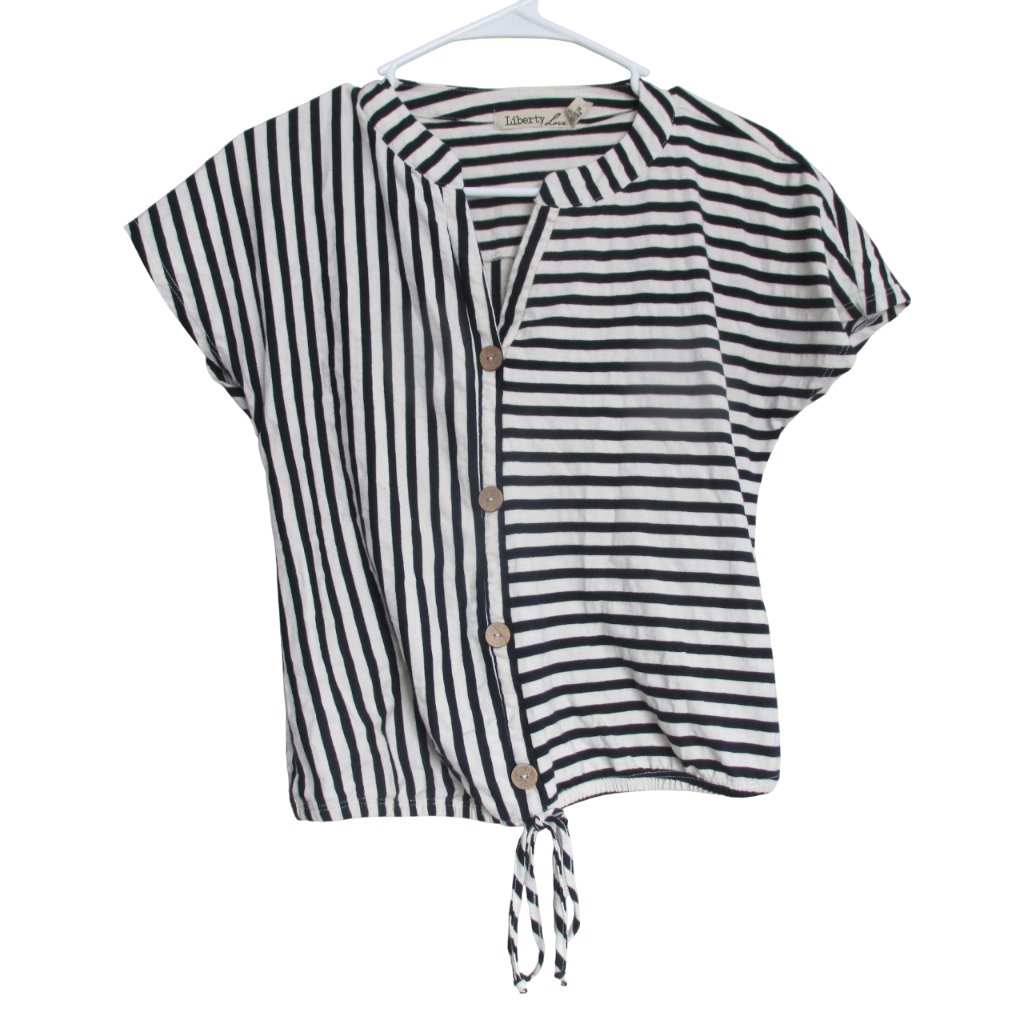 Liberty Love T Shirt Blouse Womens Small Black Striped Short Sleeve Pullover Top